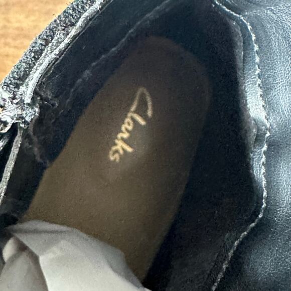 CLARKS Memi Buckle Black Suede Black Suede Bootie Womans size 8 - Picture 10 of 11